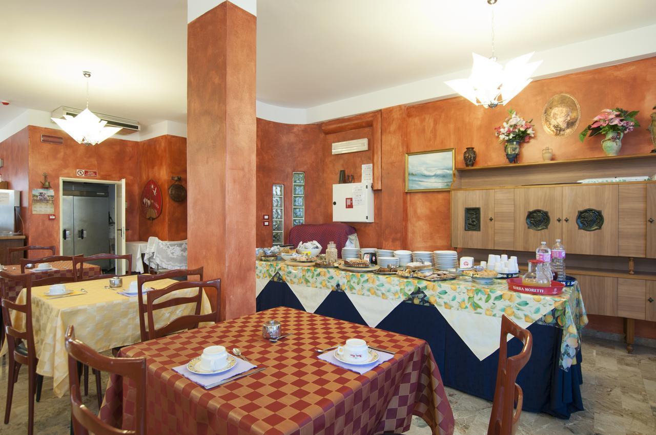Hotel Edelweiss Cervia Ngoại thất bức ảnh
